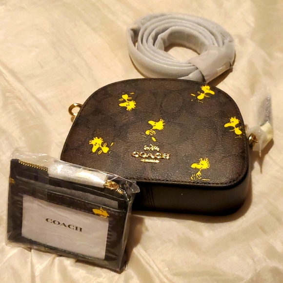 NWT Coach Coach X Peanuts Mini Serena Crossbody Woodstock Print & Card Wallet - Picture 1 of 6